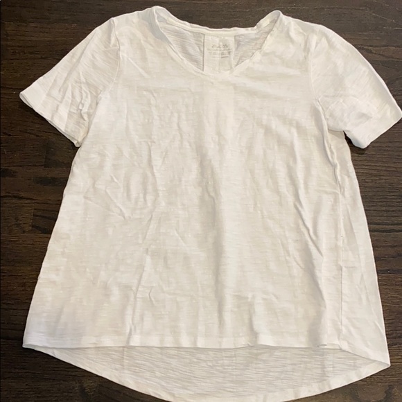 Chico’s tee - Picture 1 of 3